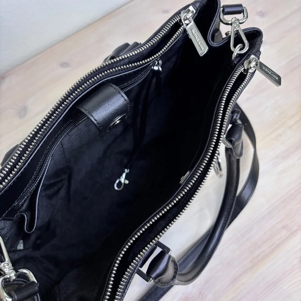 Michael Kors Sutton satchel - Picture 7 of 8